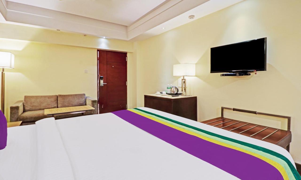 Hotel Treebo Tryst Park N Vijayawāda Exterior foto