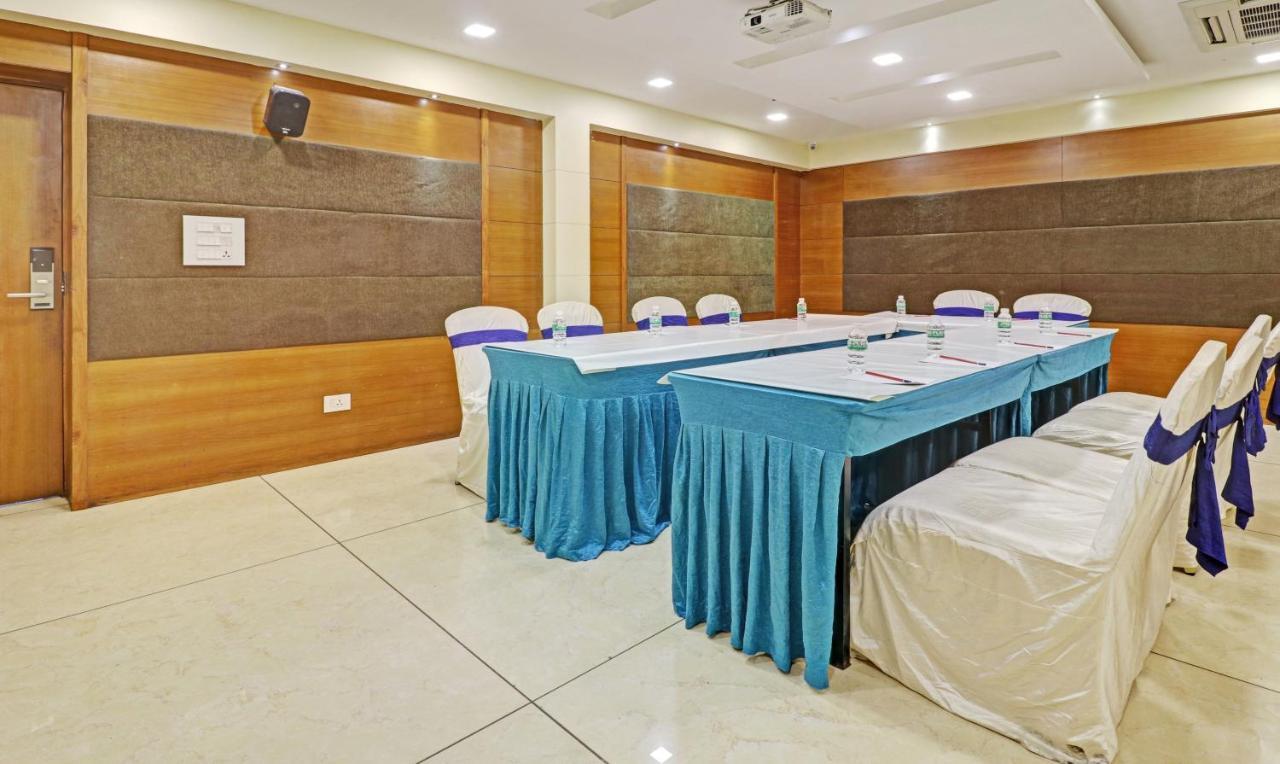 Hotel Treebo Tryst Park N Vijayawāda Exterior foto
