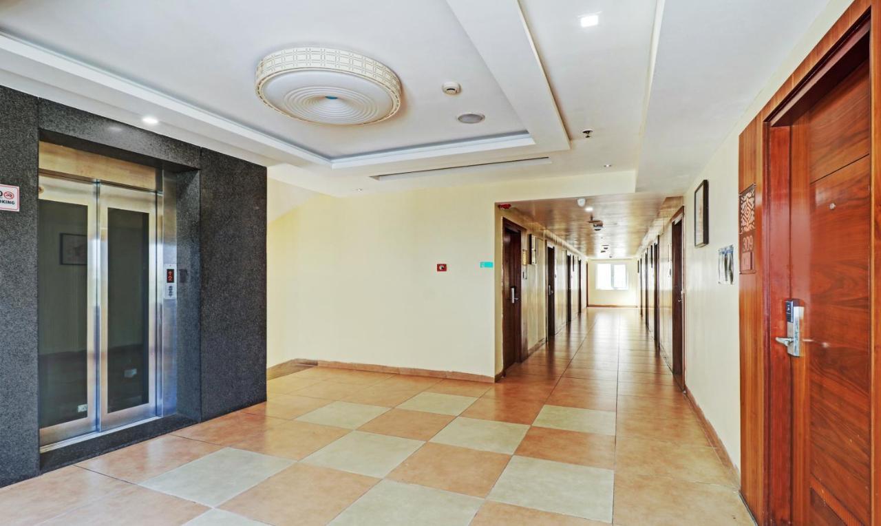 Hotel Treebo Tryst Park N Vijayawāda Exterior foto