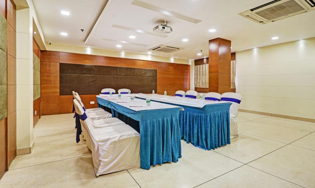 Hotel Treebo Tryst Park N Vijayawāda Exterior foto